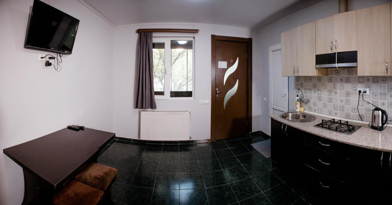Hotel Salosi Tbilisi ภายนอก รูปภาพ