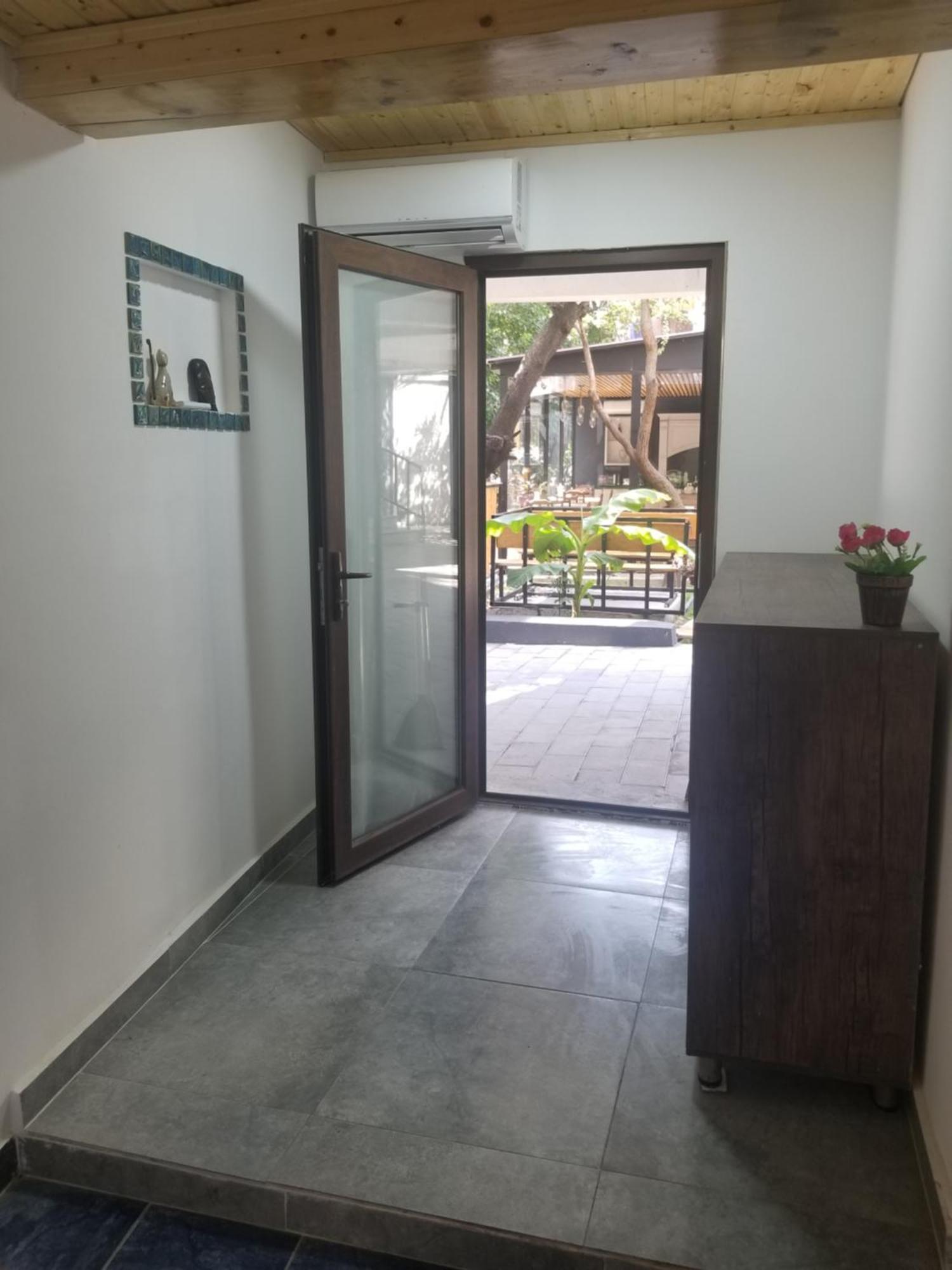 Hotel Salosi Tbilisi ภายนอก รูปภาพ